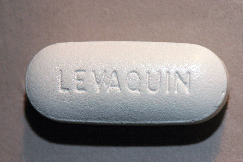 levoFLOXacin